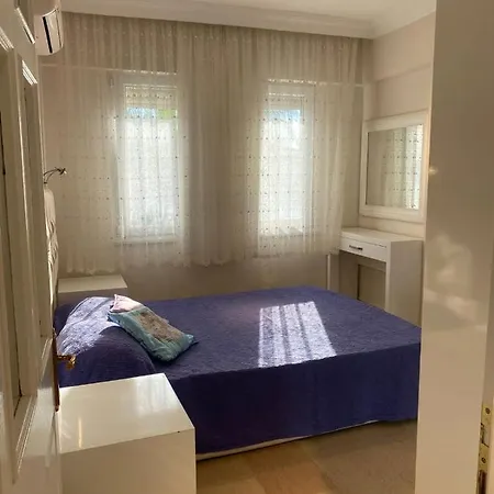 Lovely Sea View 2br Apartament